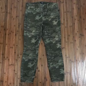NYDJ Green Camo Mid Rise Stretch skinny Jeans